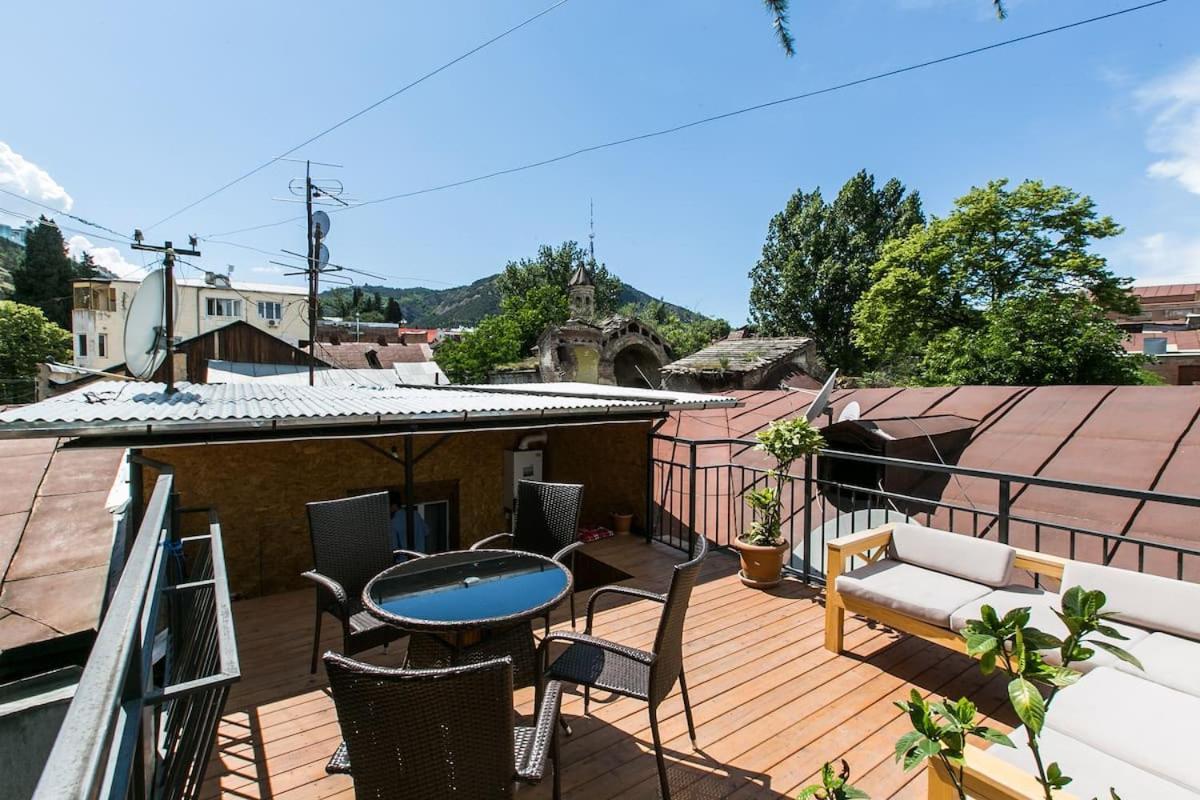Georgian Guest House On Asatiani Tbilisi Exteriör bild