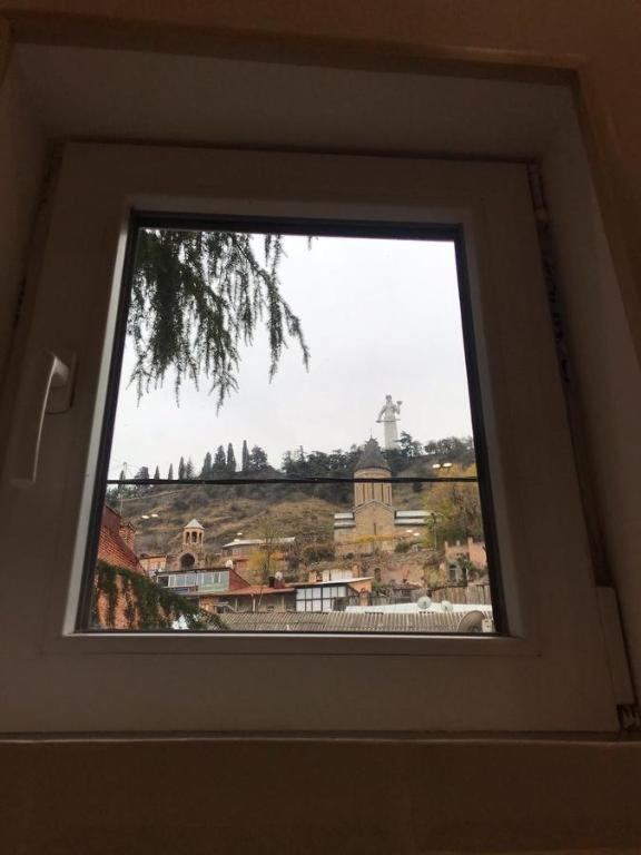 Georgian Guest House On Asatiani Tbilisi Exteriör bild